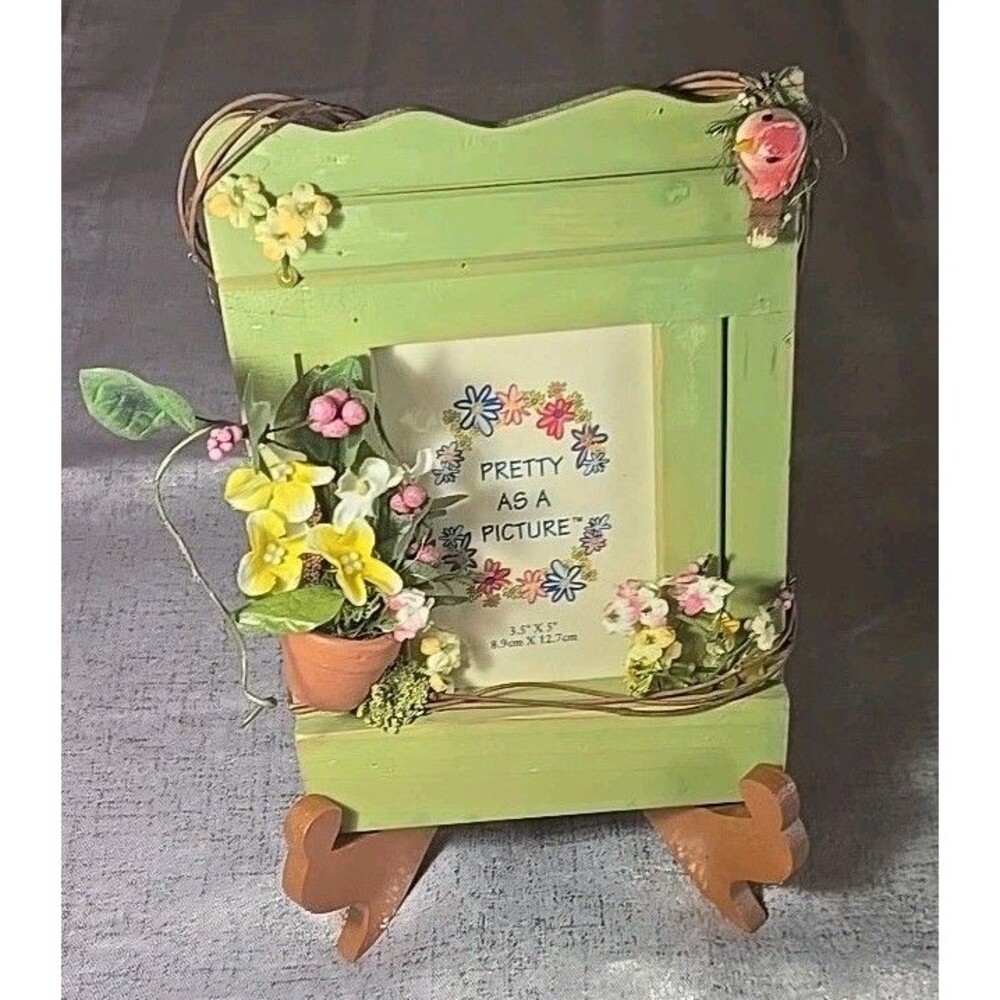 Pretty As A Picture Green 3.5X5" 3D Plant Decorated Picture Frame